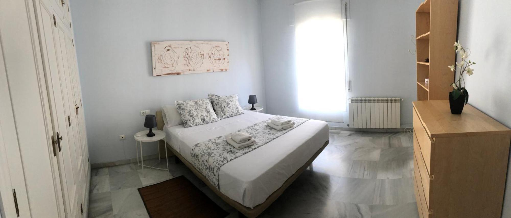 Santa Ana - Palacio Del Infantado إشبيلية المظهر الخارجي الصورة
